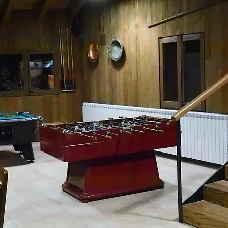Fosses Camping Planoles (Planolas)
